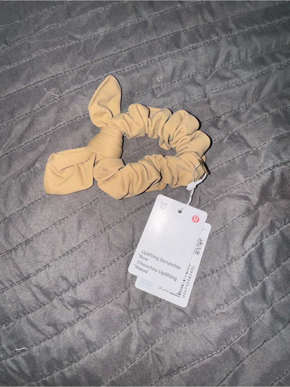 lululemon athletica Uplifting Bow Scrunchie in Nude Tan